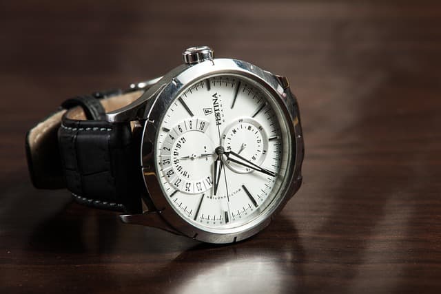 Aventures de Dernière Minute : Guide d'Achat Complet